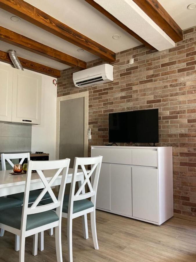 Studio Apartman Luka Стариград-Пакленица Екстериор снимка