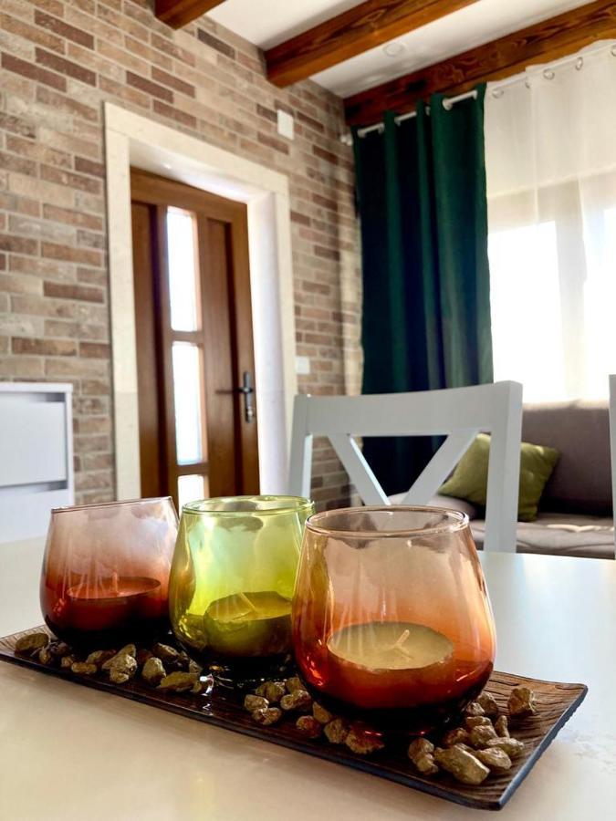 Studio Apartman Luka Стариград-Пакленица Екстериор снимка