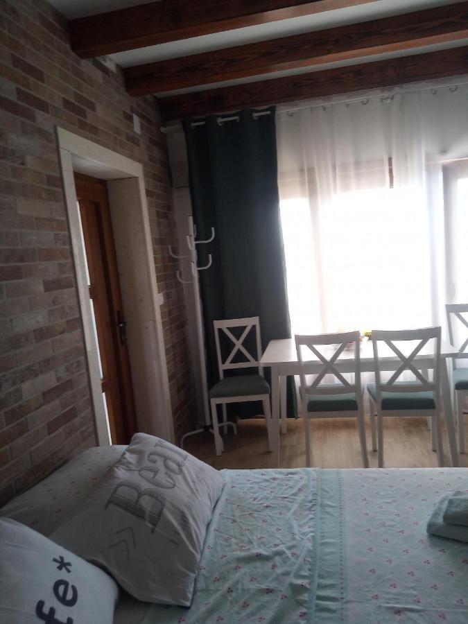 Studio Apartman Luka Стариград-Пакленица Екстериор снимка